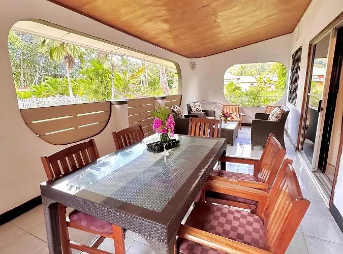 Horská chata 88 Days Self Catering Holidays & *